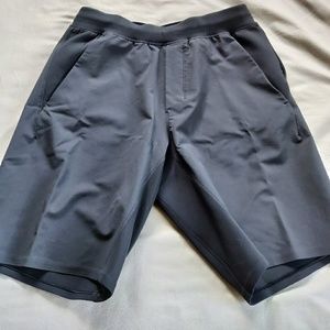 lululemon License to Train Shorts - Black